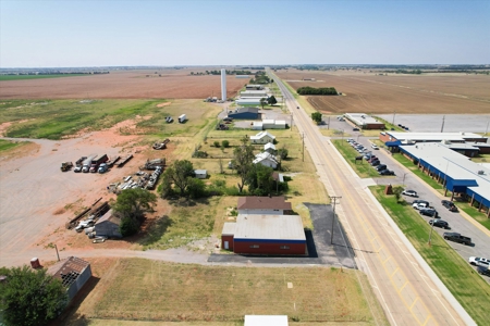 Commercial Bldg for Sale & Residential Lot in Burns Flat, OK - image 5