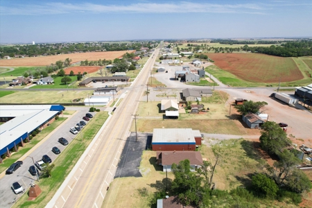 Commercial Bldg for Sale & Residential Lot in Burns Flat, OK - image 7