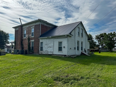 Historic Albia Iowa Home For Sale - image 29