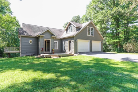 Country Home for sale in Scandinavia, WI - image 14