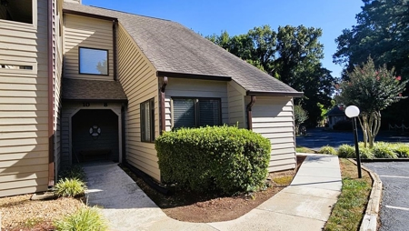 Lakefront Condo with Stunning Kerr Lake Views! - image 48