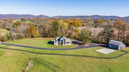 Home Near Lake Cumberland in Albany, Kentucky - image 11