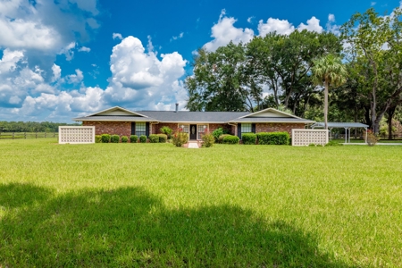 Chiefland Country Home For Sale! - image 1