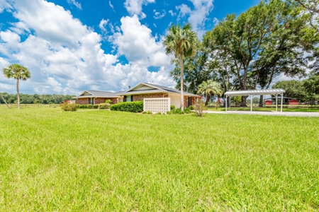Chiefland Country Home For Sale! - image 4
