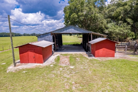 Chiefland Country Home For Sale! - image 13