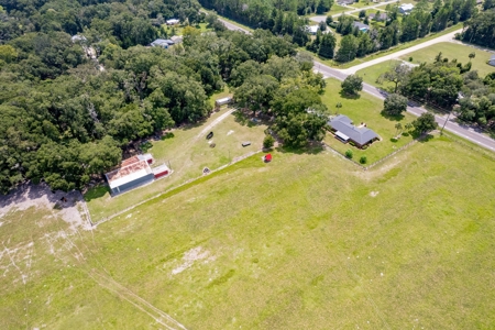 Chiefland Country Home For Sale! - image 14