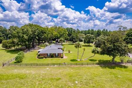 Chiefland Country Home For Sale! - image 19