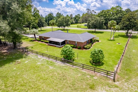 Chiefland Country Home For Sale! - image 23