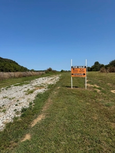 Riverfront Lot in Burkesville, Kentucky - image 12