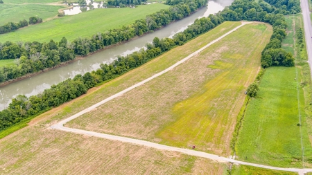 Riverfront Lot in Burkesville, Kentucky - image 3