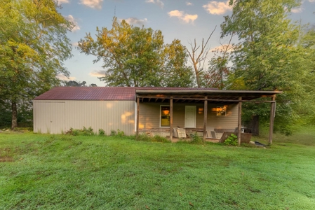 Shop House and Land for Sale in Oregon County Missouri - image 2