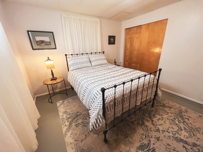 Gorgeous Home With Acreage On Outskirts Of Lewistown - image 30