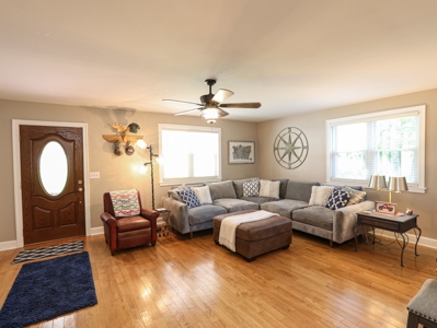 Cumberland Riverfront home for sale in Somerset Kentucky - image 10