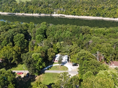 Cumberland Riverfront home for sale in Somerset Kentucky - image 42