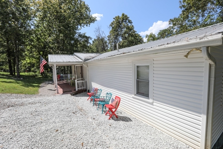 Cumberland Riverfront home for sale in Somerset Kentucky - image 30