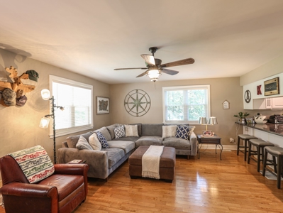 Cumberland Riverfront home for sale in Somerset Kentucky - image 4