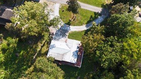 Cumberland Riverfront home for sale in Somerset Kentucky - image 40