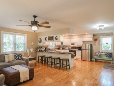 Cumberland Riverfront home for sale in Somerset Kentucky - image 3