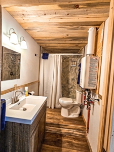 Sto-Away  Rental Business With Laundromat In Hinsdale Mt - image 4