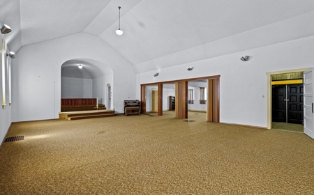 Versatile Church Property - image 5