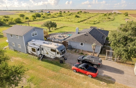 Serene Country Living 3 Bedroom/ 2 Bathroom  in Taft, TX - image 29