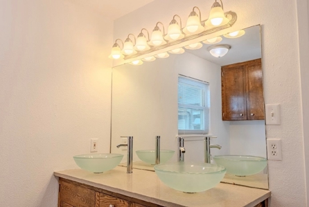 Serene Country Living 3 Bedroom/ 2 Bathroom  in Taft, TX - image 20