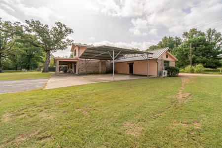 Country Home Located by Lake O' The Pines Avinger TX - image 10