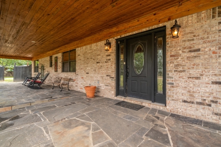 Country Home Located by Lake O' The Pines Avinger TX - image 16
