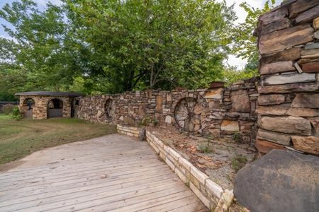 Country Home Located by Lake O' The Pines Avinger TX - image 12