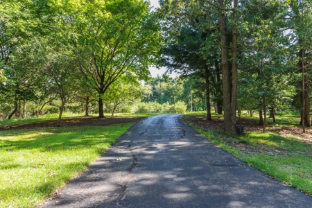 Crystal Riverfront Estate For Sale in Waupaca, WI - image 33