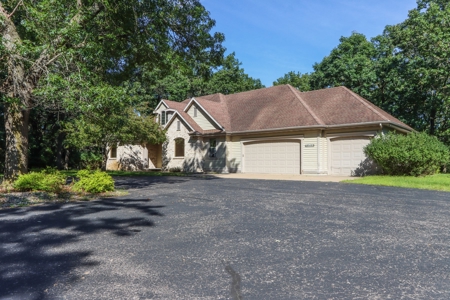 Crystal Riverfront Estate For Sale in Waupaca, WI - image 32