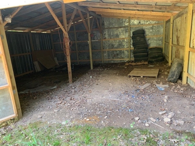 Mountain Springwater Fed Homestead - image 5