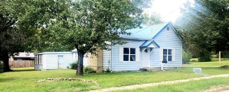 Home In Town - image 11