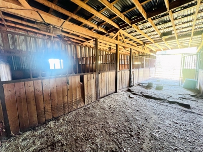 50 Acres 3Br-3Ba Brick - Horse Stalls Working Pens Tack Room - image 33