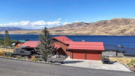 Dream Lake Cabin on Lake Roosevelt in Coveted Hanson Harbor! - image 19