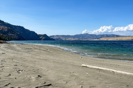 Dream Lake Cabin on Lake Roosevelt in Coveted Hanson Harbor! - image 7