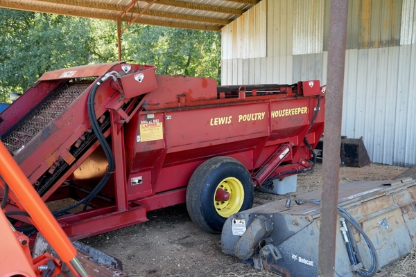 MS Poultry Broiler Farm with House and Tractor Equipment