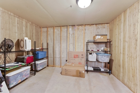 Charming Farmhouse on 3.94 Acres in Portage, Wisconsin - image 25