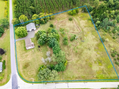 Charming Farmhouse on 3.94 Acres in Portage, Wisconsin - image 30