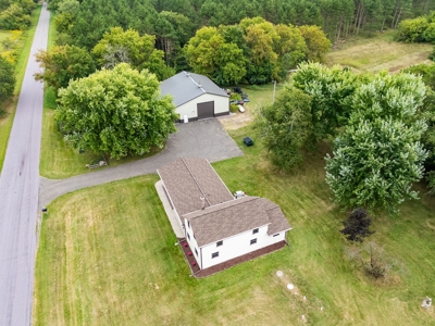 Charming Farmhouse on 3.94 Acres in Portage, Wisconsin - image 3