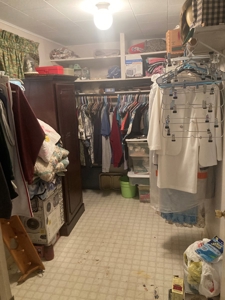 Home in town for sale in Glasgow, Kentucky - image 10