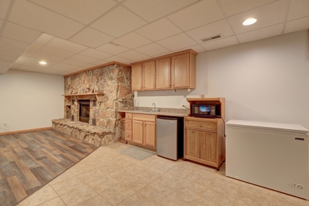 NW IL private home in the woods - image 28