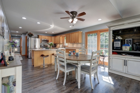 NW IL private home in the woods - image 6