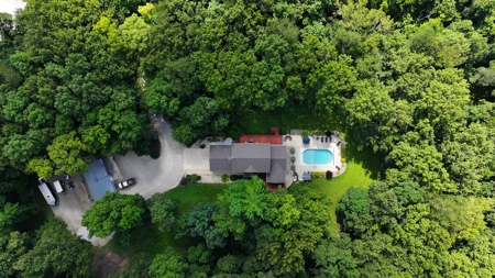 NW IL private home in the woods - image 48