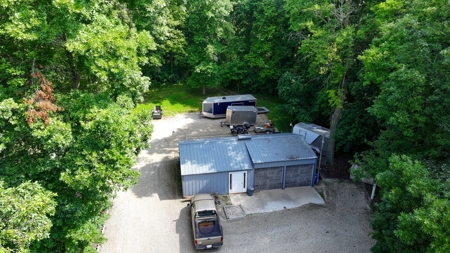NW IL private home in the woods - image 43