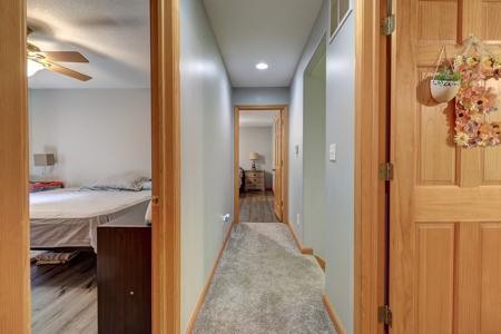 NW IL private home in the woods - image 26