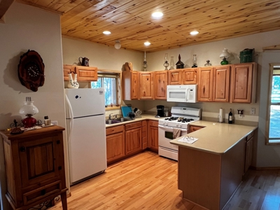 Cabin For Sale in the Beautiful Brazos Lodge Estates - image 16