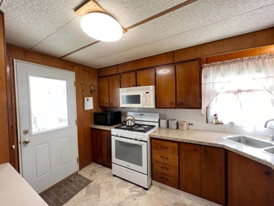 Home for Sale in Trenton, FL - image 15