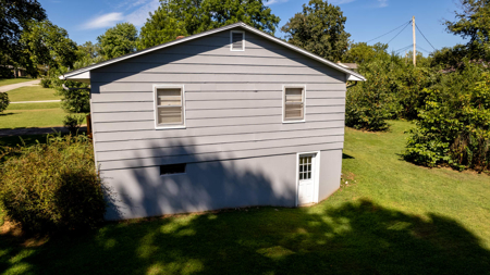 Home in Town for Sale in Mammoth Springs Arkansas - image 17