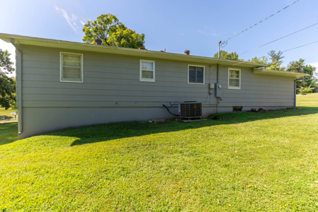 Home in Town for Sale in Mammoth Springs Arkansas - image 5